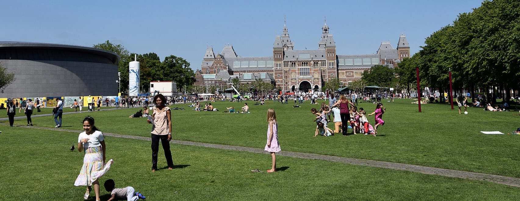 Amsterdam is Not Full!