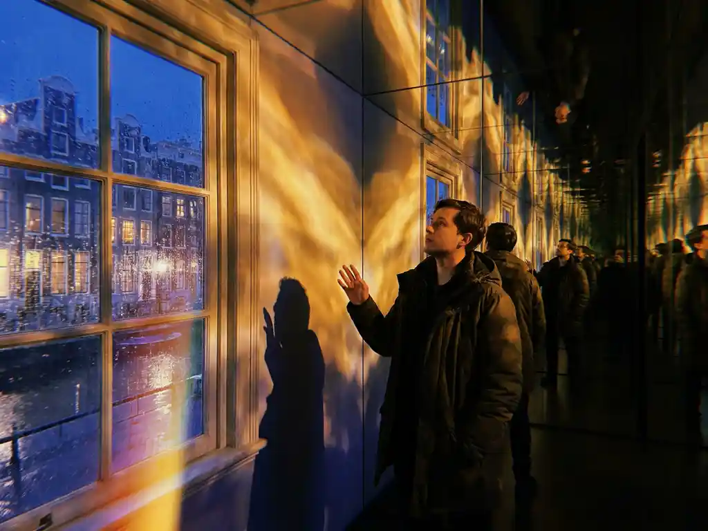 What are the best immersive experiences in Amsterdam for adults?